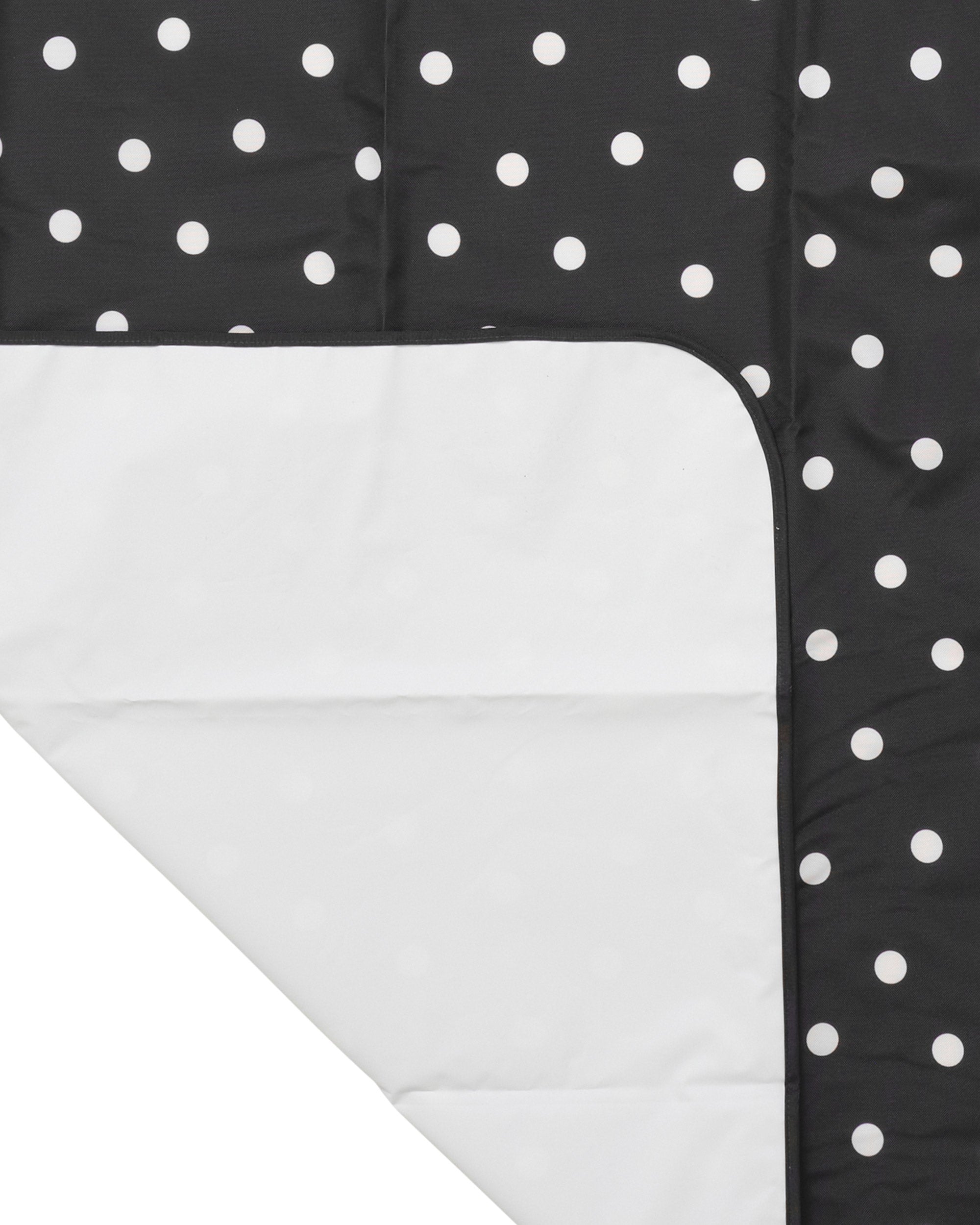Skoot polka dot picnic size mat detail and underside flipped corner