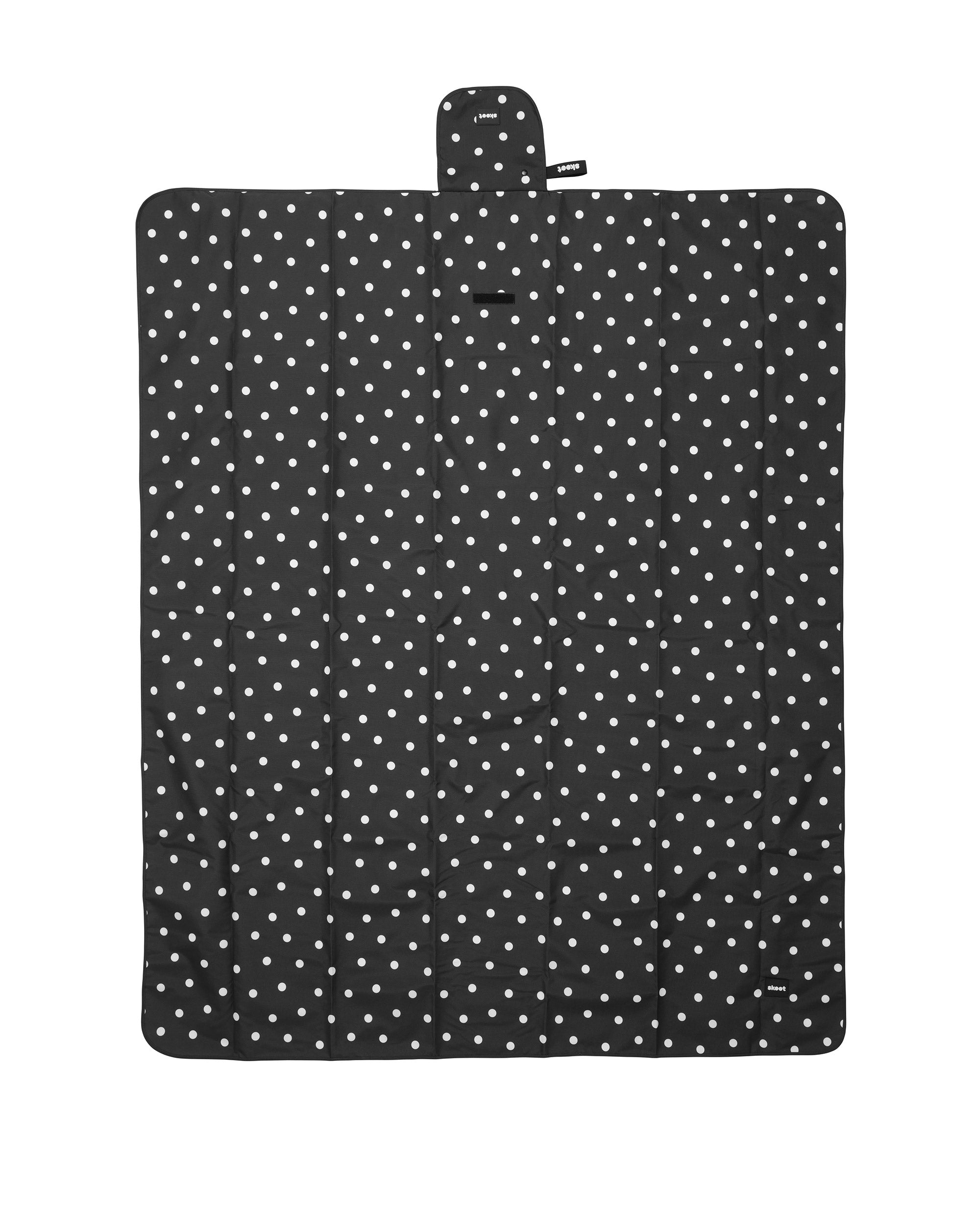 skoot polka dot picnic size mat laying flat