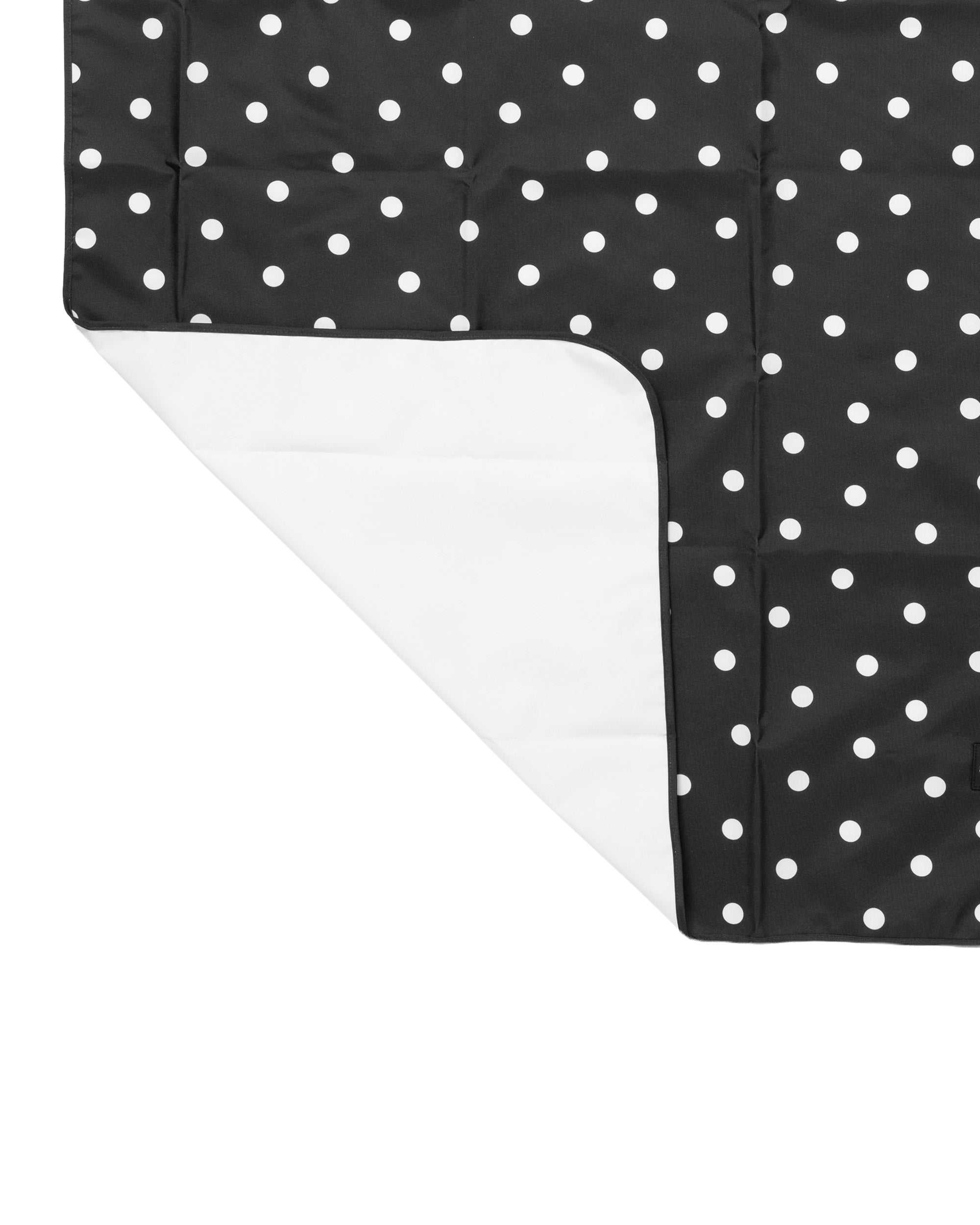 Skoot polka dot snack size mat detail and underside flipped corner