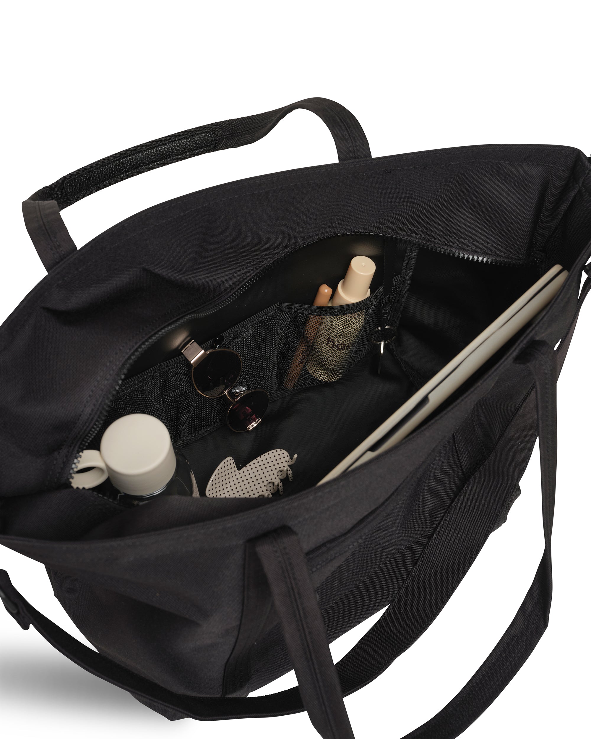 onyx skoot tote bag inside pockets